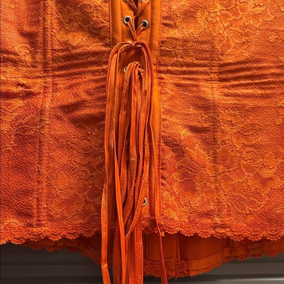 Frederick's of Hollywood orange lace-up corset with scalloped lace trim - Picture 8 of 13